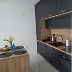 شقة Wola